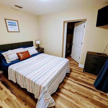 Charming & Cozy Lagoon Retreat - Steps From River - Parking Titusville Exterior foto